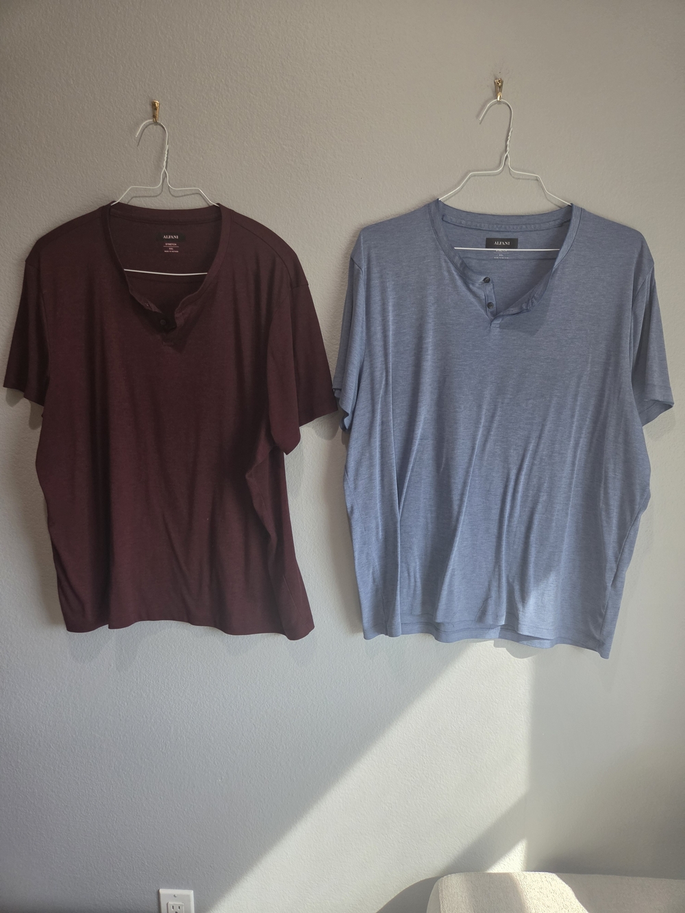 Set Of 2 Men's Henley T-Shirt - Maroon and Light Blue Alfani